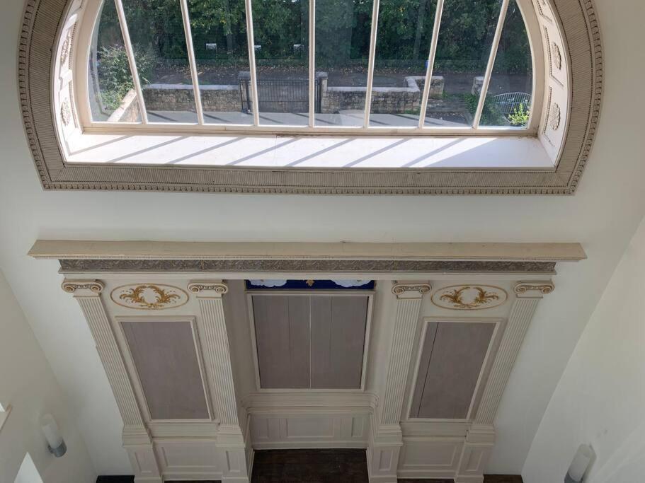 Style & Opulence In Georgian Chapel W Parking Apartman Bath Kültér fotó